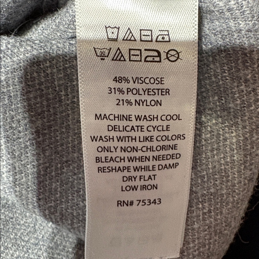 Sweater - Picture 5 of 5